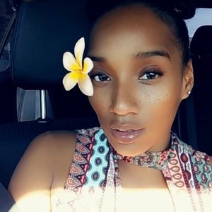 Meet your Posher, Amby